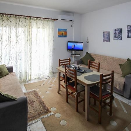 1 Bedroom Apartment With Fast Internet And Sea View Balcony In دراس المظهر الخارجي الصورة