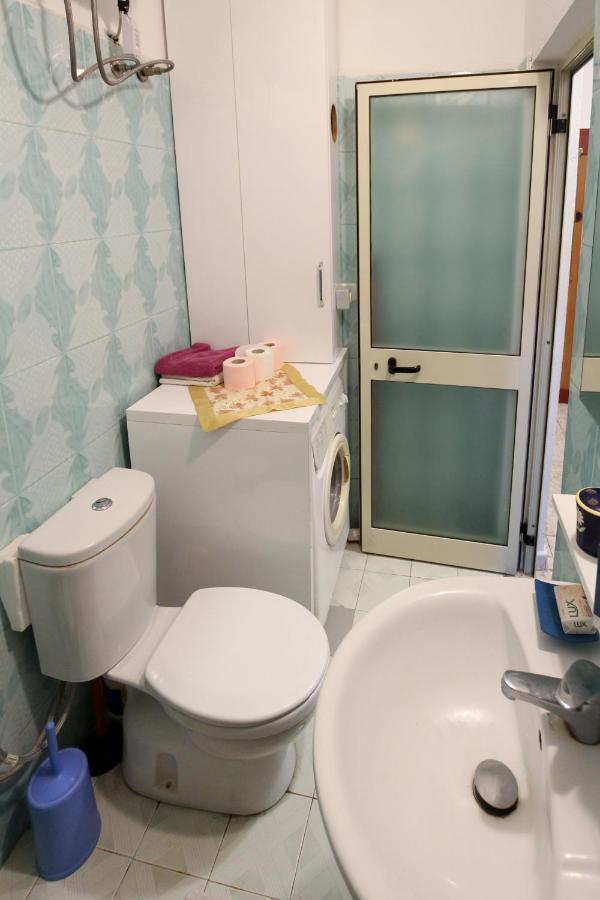 1 Bedroom Apartment With Fast Internet And Sea View Balcony In دراس المظهر الخارجي الصورة